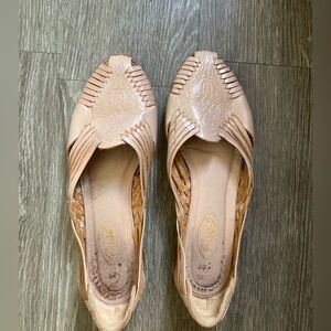 Bass Light Tan Woven Loafers